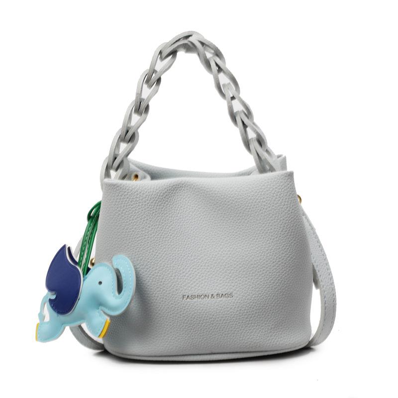 New product simple style texture fashionable portable bucket bag femininity commuting versatile casual PU messenger bag