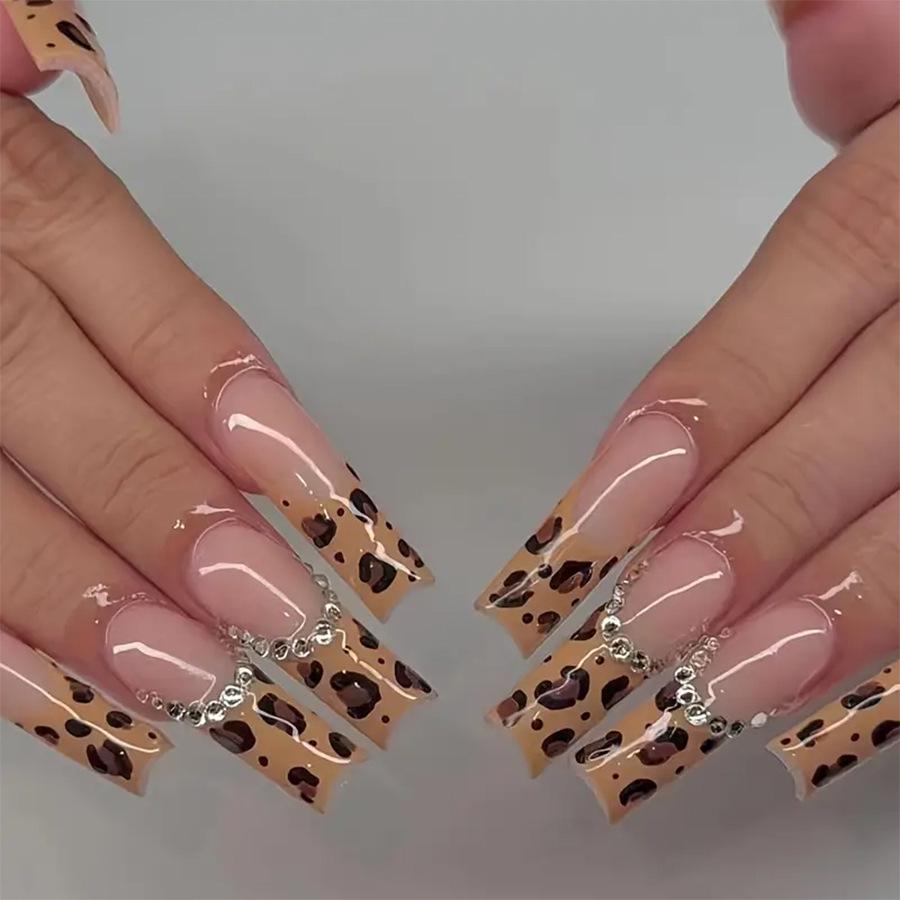 

Exclusive French Dotting and Leopard Print Fake Nail Tips цветной печати леопарда