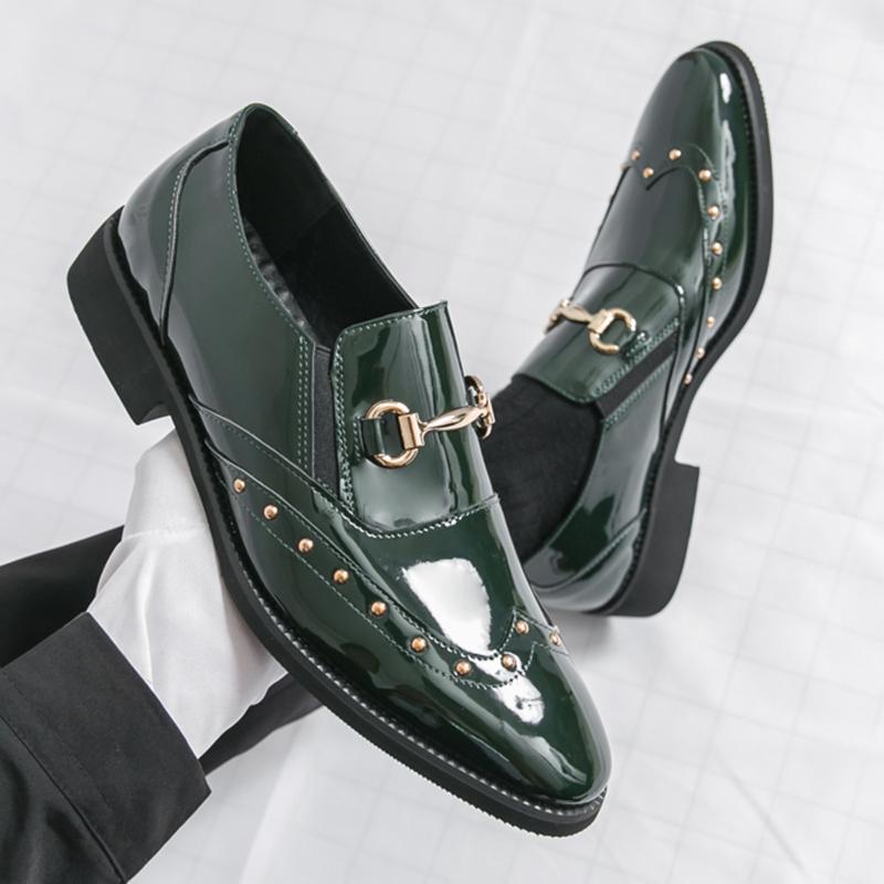 Britain Designer New Men's Pointed Rock Rivet Slip On Loafter Casual Dress Homecoming Shoes Male Formal Wedding Footwear