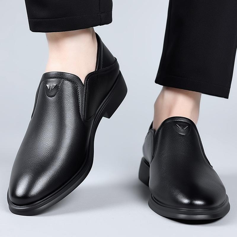 Casual Leather Shoes Men's Genuine Leather British Men's Shoes Versatile Trend New Men's Business Dress Leather Shoes Men