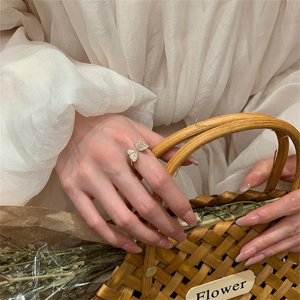 South Korea Dongdaemun exquisite mother shell butterfly ring ins cold wind unique ring