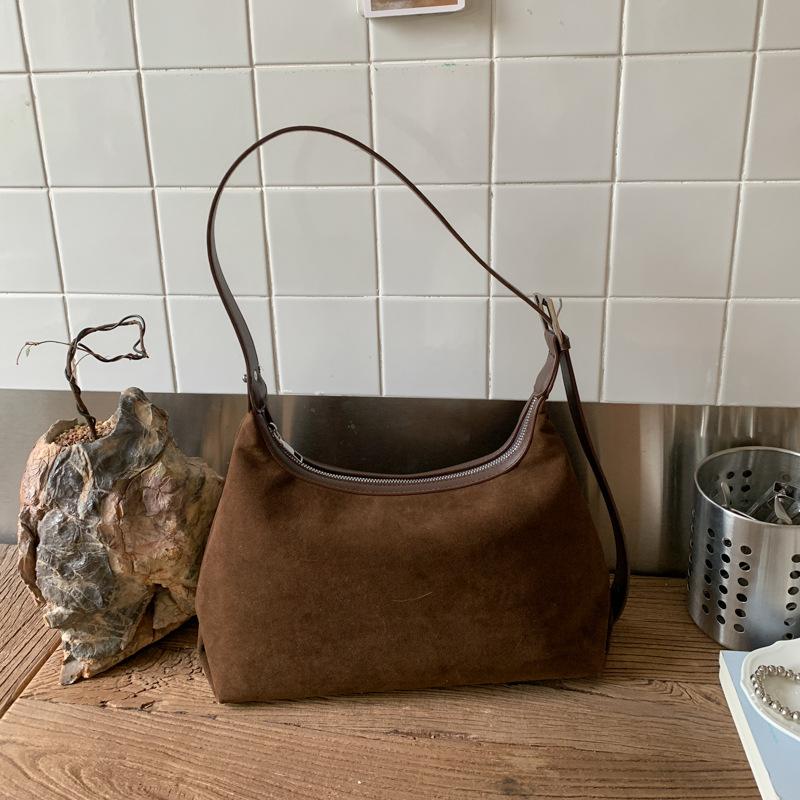 Suede bag women's large capacity 2025 new autumn and winter retro shoulder messenger bag commuter tote bag women's bag
