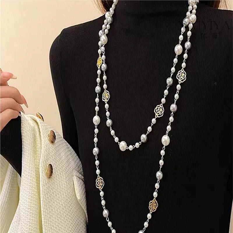 French Retro Glass Pearl Flower Necklace: Versatile High-End Sweater Chain for Women
