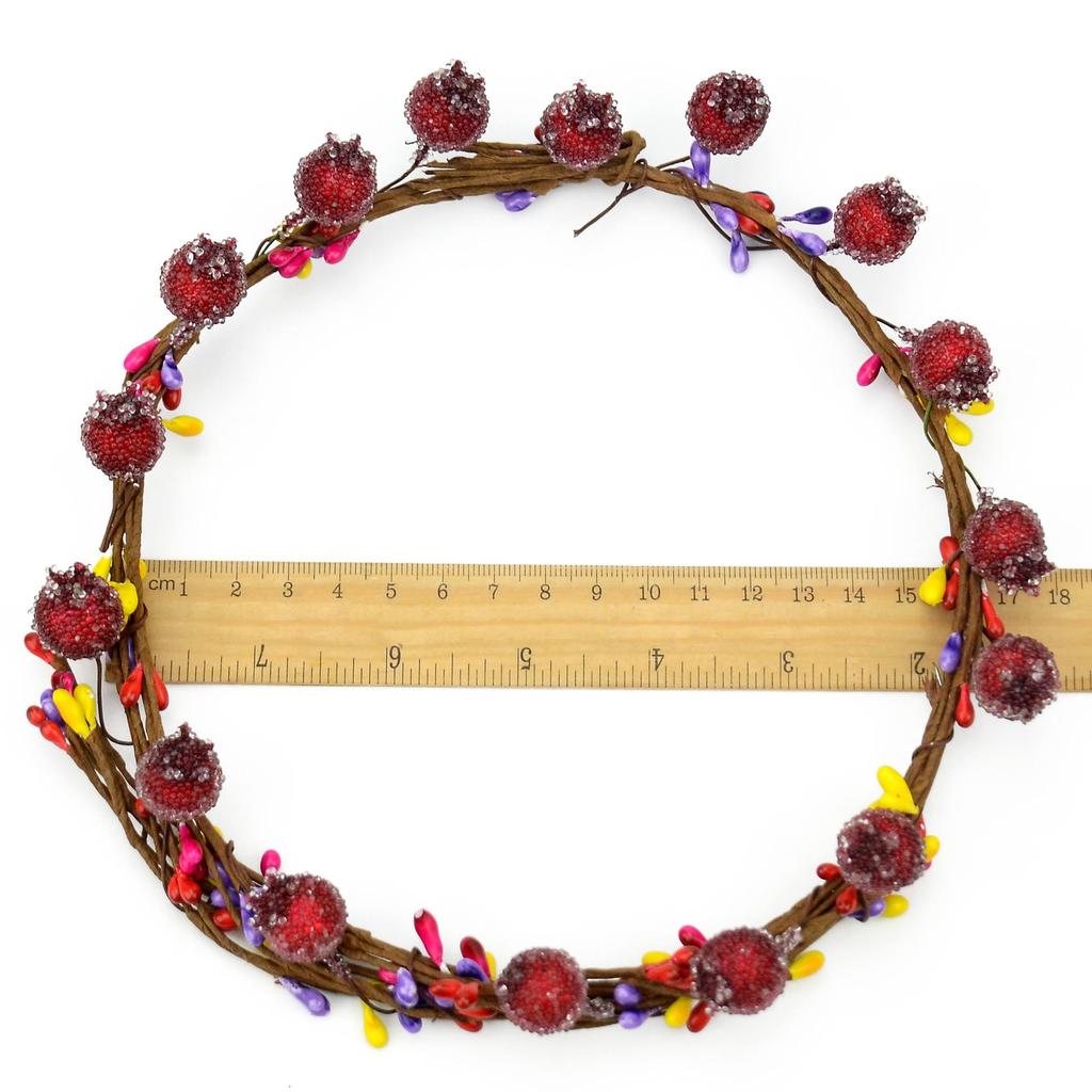 Weihnachts-Simulations-Schaumbeeren-Granatapfelblüten- und Weinreben-Kranz-Arrangement