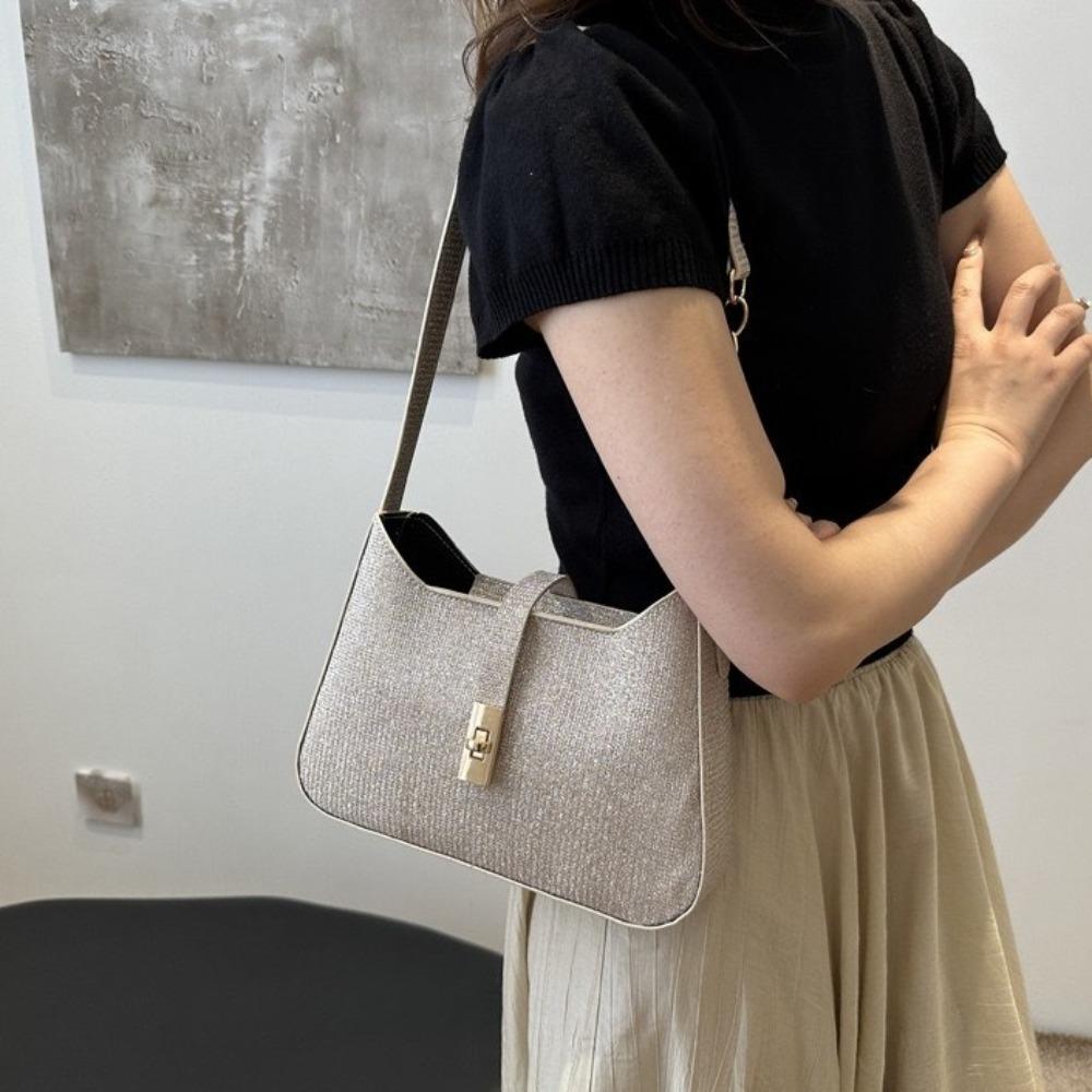 

Clutch Leather Crossbody Bag Square Women Underarm Bag Luxury Chain Shoulder Bag Dinner Party чорний