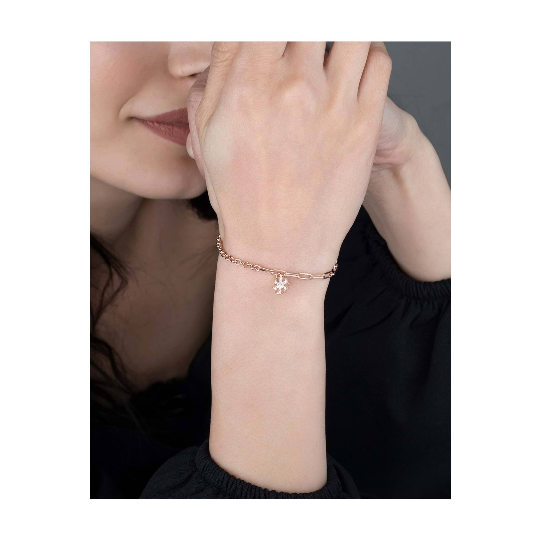 

Gold Rose Plated Snowflake Dangle Bracelet