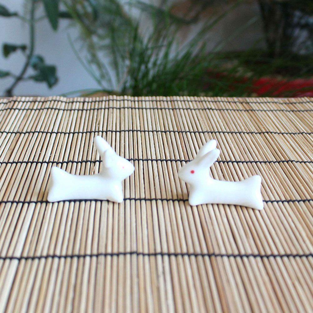 

Dinnerware Cute Porcelain Spoon Rest Table Ware Rack 2Pcs Ceramic Rabbit Chopsticks Chopsticks