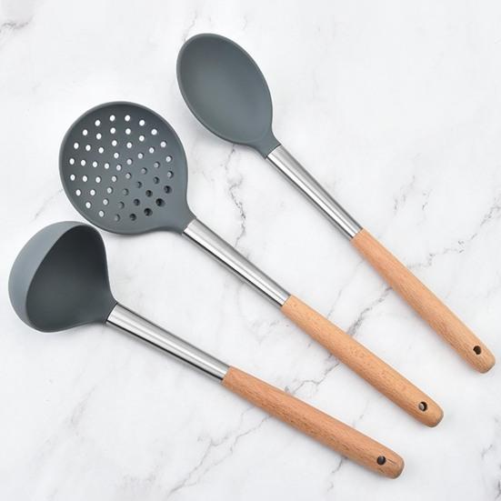 Cooking Spatula with Hole Heat-resistant Beech Non-stick Colander Spoon Spatula Kitchen Utensils