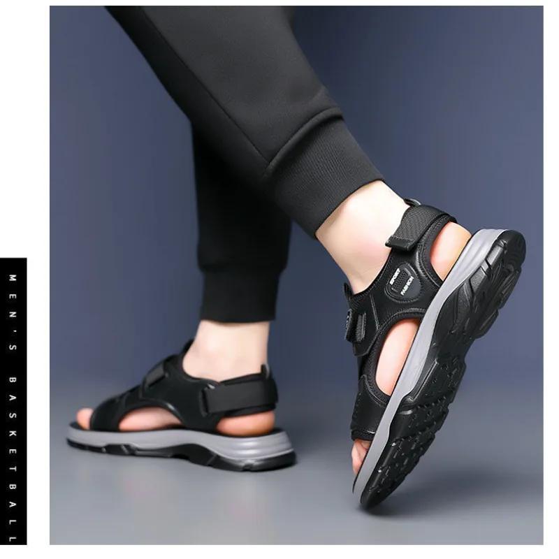 Mode Sommer Mode Plateau Aushöhlen Outdoor Strand Herren Sandalen Designer Weiche Sohle Lässig Leder Herrenschuhe Sandalias Hombre Verano