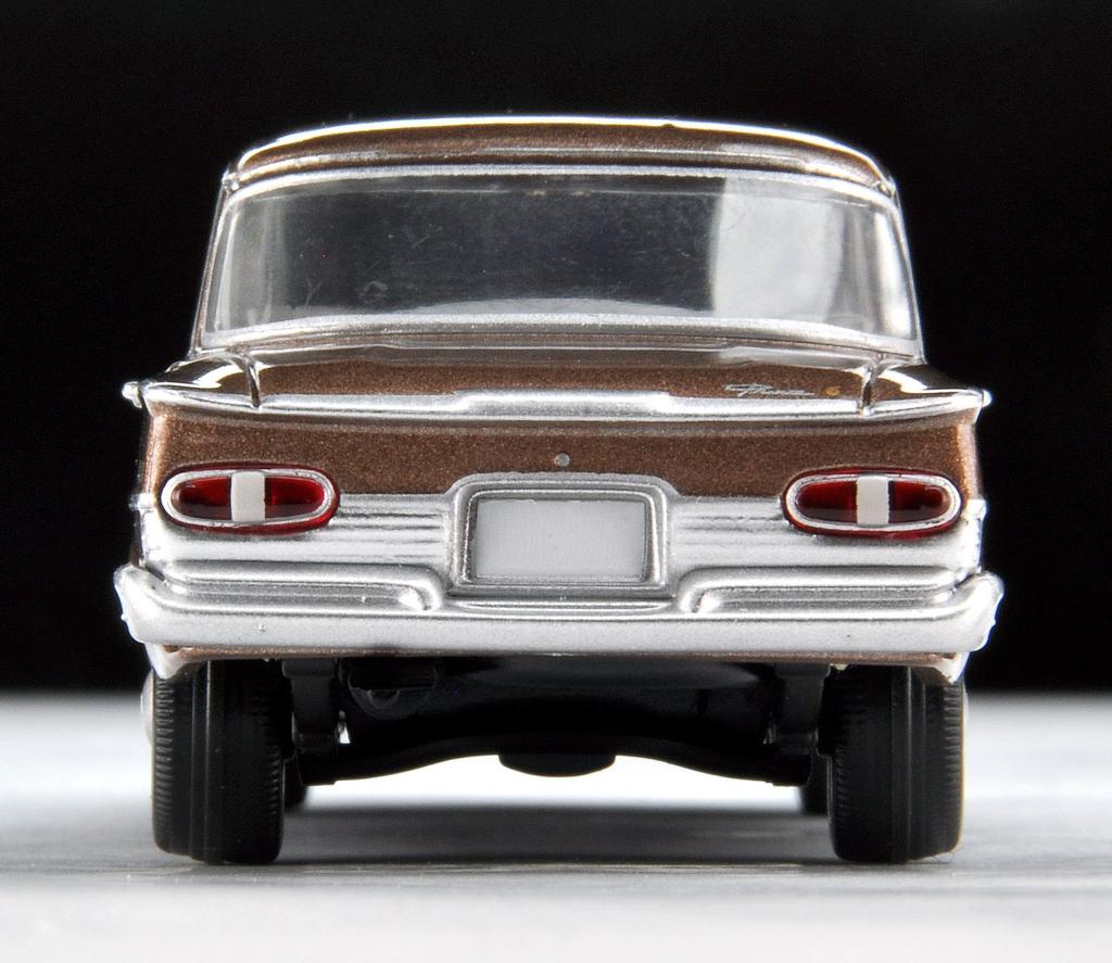 Tomica Limited Vintage Prince Gloria Super 6 Hnědá Hotový produkt 1/64 TLV-174b