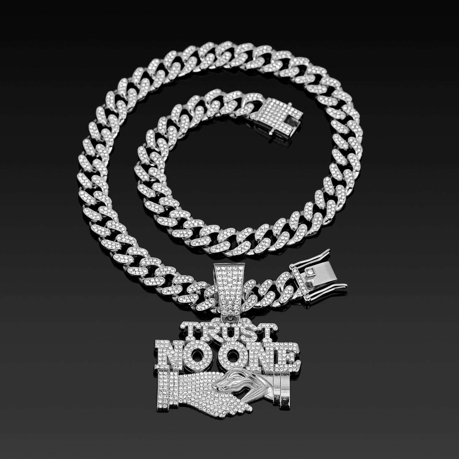 

Європейські та американські сплавні аксесуари, хіт продажів, кулон TRUST NO ONE з інкрустацією діамантами, чоловічий персональний модний кубинський ланцюг у стилі хіп-хоп 50cm