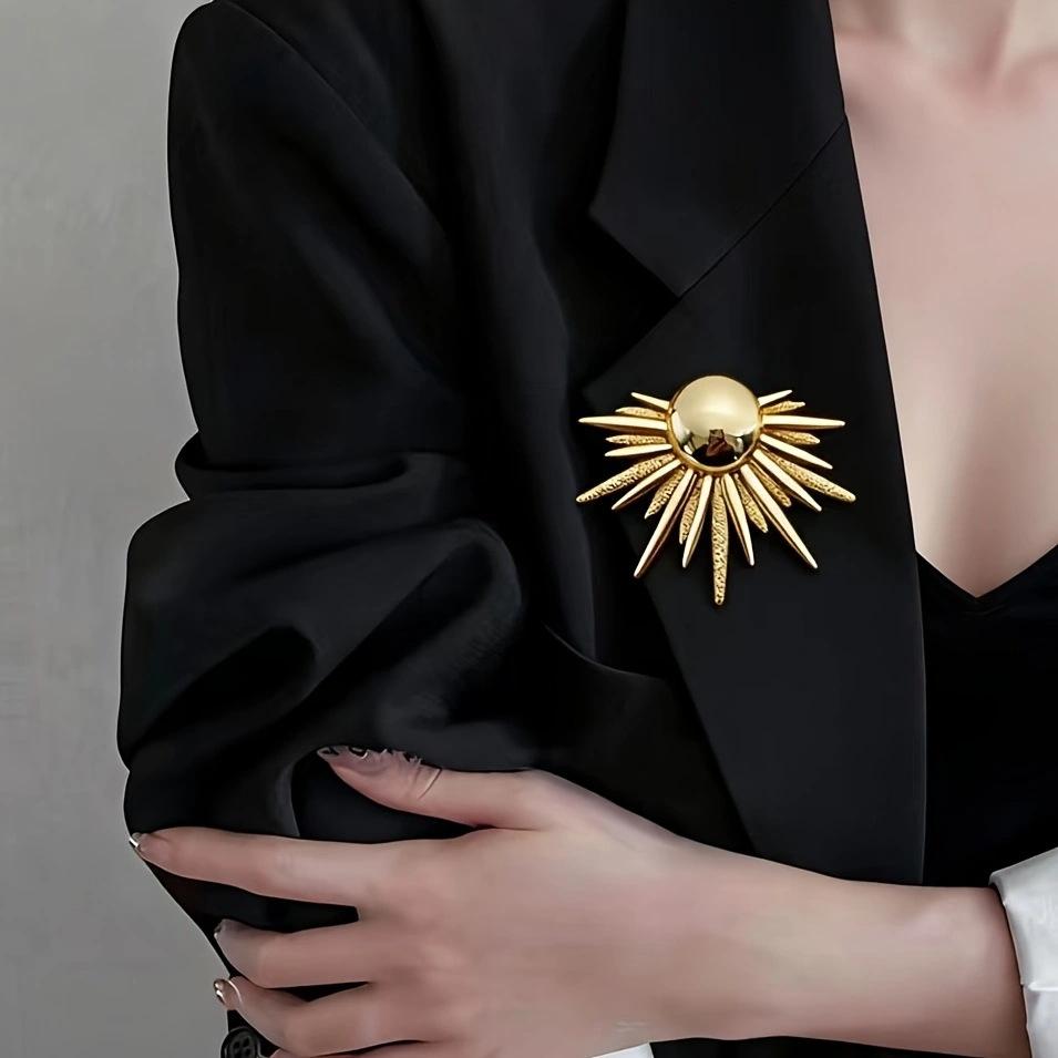 Винтажная позолоченная женская брошь Металлическая геометрическая брошь-цветок Декорация для костюма Брошь-булавка Аксессуары Подарки A5