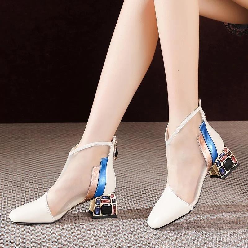 Neue Mesh-Sandalen-Stiefel für Damen aus Mesh, Stiefeletten für den Sommer, mittelhoher Absatz, Strasssteine, Spitzenzehenschuhe, ausgehöhlte Rückseite, Reißverschluss, schwarze Pumps