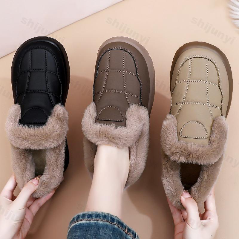Fashion 2025 Winter New Women Cotton Shoes Fashion Plush Thicken Comfortable Slip On Snow Boots Outdoor Non Slip Flat Casual Warm Shoes