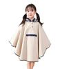 SATiNU Regenbekleidung Regenmantel Kinder Überwurf Poncho-Typ Kinder Unisex Regenausrüstung mit Tragetasche (Ein Beige, L)