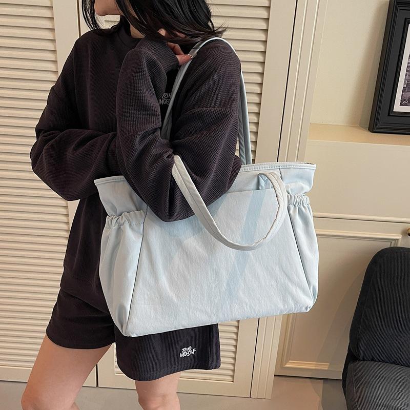 Women's Shoulder Bag Urban Commuting Large Capacity Niche Design Light Travel Simple Handbag Student Tote Bag