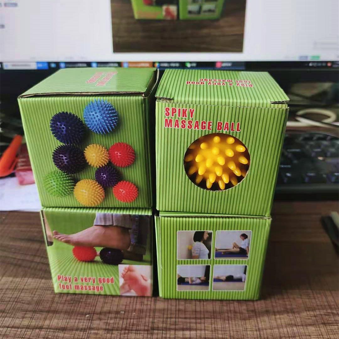 

6.8cm Hedgehog Spiky Massage Ball for Muscle Relaxation & Grip - Yoga Fitness Therapy Ball