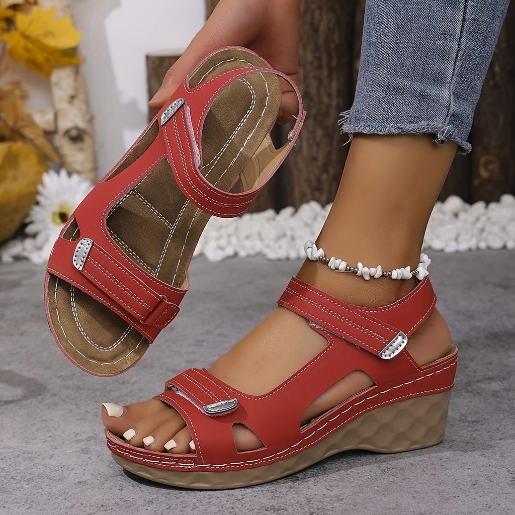 2026 New Ladies Retro Fashion Casual Shoes Lightweight and Comfortable Designer Sandals Ladies Sandals