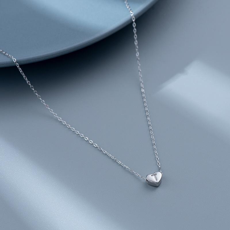 S925 Silver Heart-Shaped Initial Necklace - Korean Style Clavicle Chain with Trendy Peach Heart Design.