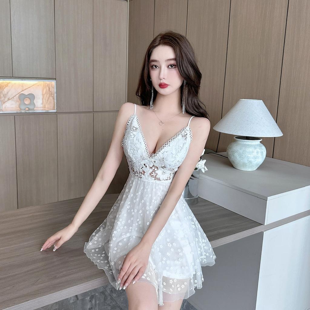 Slim Sexy V-Neck Suspender High Quality Lace Hollow Waist Backless Swing Suspender Dress New