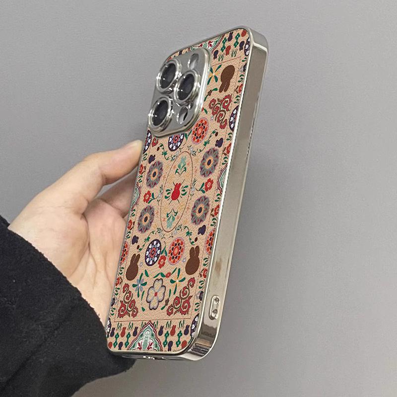 Retro Style Totem for Apple 17 Promax Personalized 16 New 15 Mobile Phone Case for IPhone 13 Mirror Creative