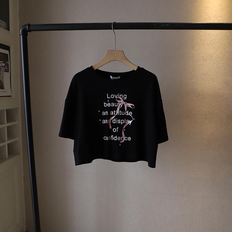 

Летняя футболка 2025 года в корейском стиле с круглым вырезом, бусинами, принтом в виде банта, свободного кроя, с короткими рукавами для женщин One Size чёрный