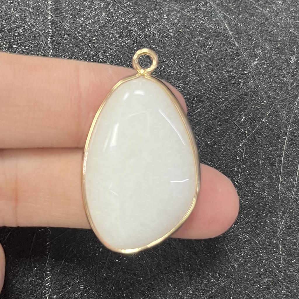 1 Stück, Energie-Naturstein-Anhänger, Böhmischer Stil Handgefertigt Unregelmäßiger Kristallachat Amethyst Jade Edelstein Anhänger für Schmuckherstellung DIY 20×35mm