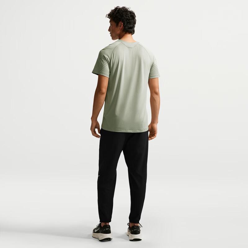 Nike Men's Breathable Running Short Sleeve Knit Shirt