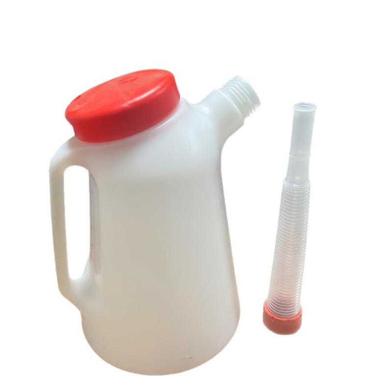 

5L Plastic Oil Container with Measurement Scale Large Capacity Oil Funnel Container for Automotive Fluid Transfer and Storage One Size білий