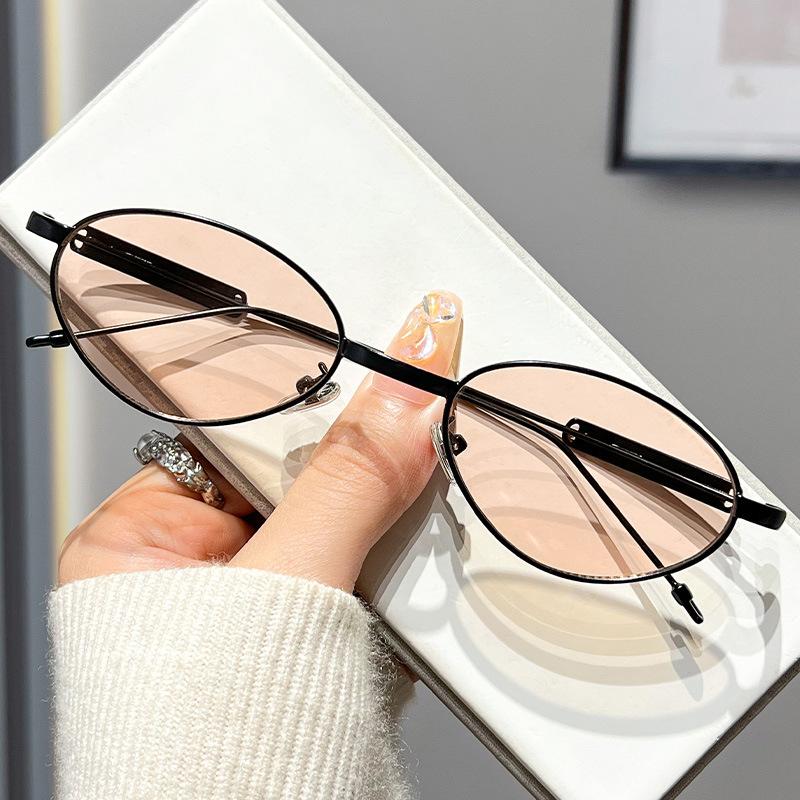 Glasses metal silver high intelligence oval old money wind anti-blue light matching degree myopia flat mirror Korean version women's model