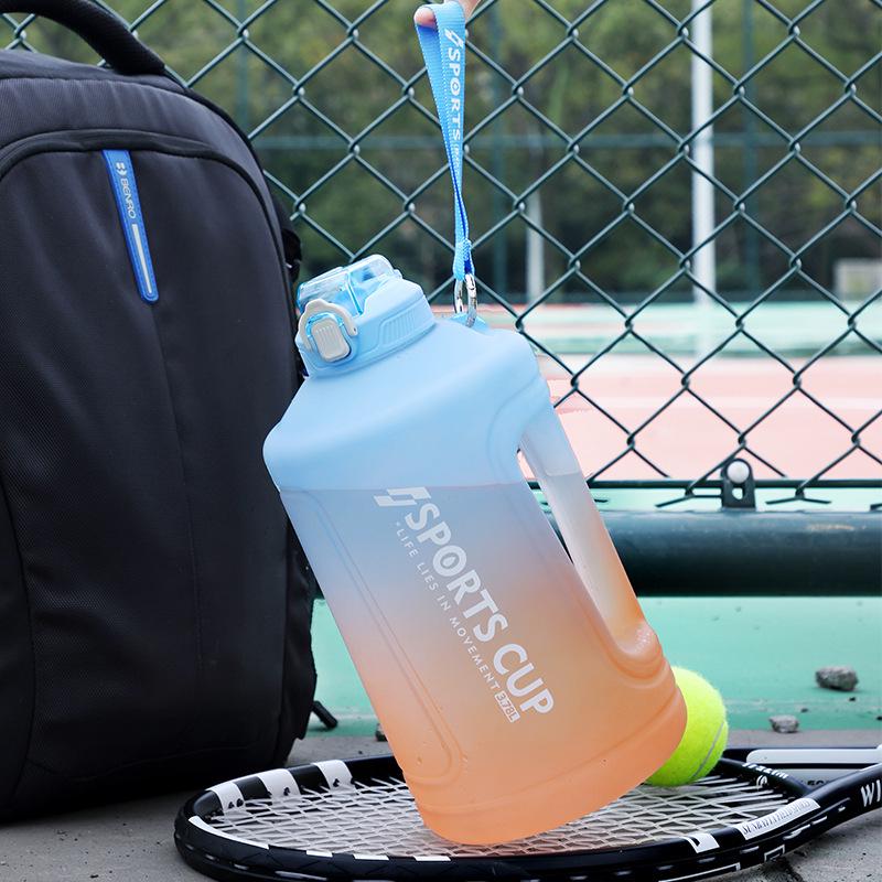 Large Capacity Frosted Sports Water Bottle with Straw - Temperature Resistant Portable Travel Cup for Men