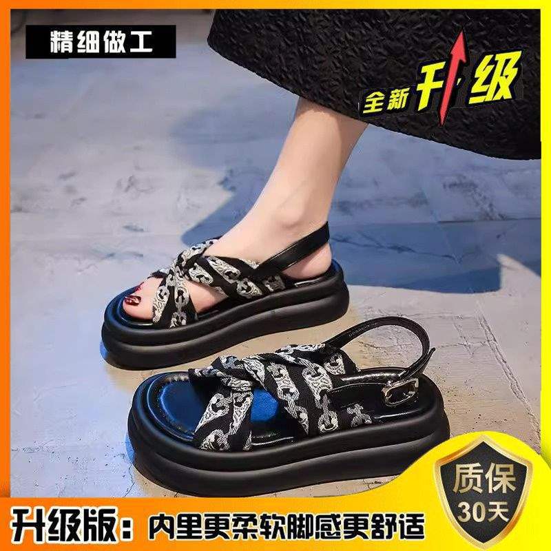 Sandals women's 2025 new fashion summer wear thick-soled cross-soled soft-soled non-slip feeling with skirt work Roman shoes