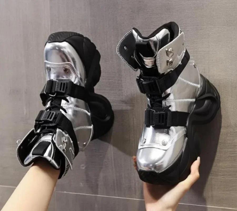 Fashion 2024 New High Quality 9cm Patent Genuine Leather Platform Wedge Ankle Booties Women Fashion Chunky Sneakers Spring Autumn Shoes