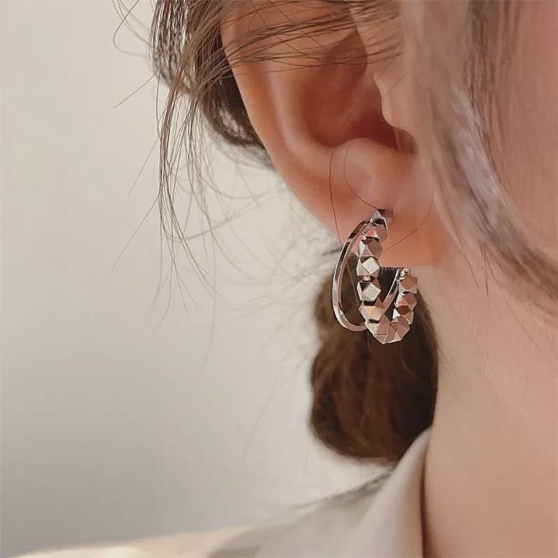 2023 Koreanischer Stil High-End Silber Metall Ohrringe für Frauen