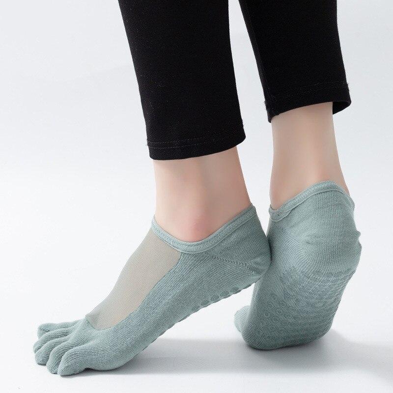 New Cotton Mesh Breathable Five-toes Yoga Socks Pilates Socks Silicone Anti-slip Sports Socks Indoor Dance Fitness Floor Socks