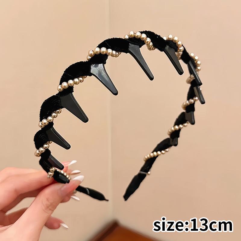 2025 Women's Luxury Pearl Skull Headband: Stylish Fashion Accessory for Face Washing