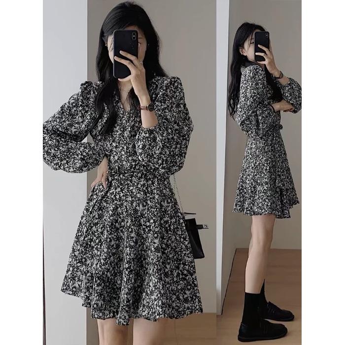 French Hepburn style high-end floral dress women s autumn new black inner bottom long skirt S