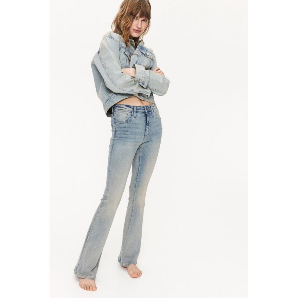 

Джинсы HM Flare со сверхвысокой талией Бледно-синий деним