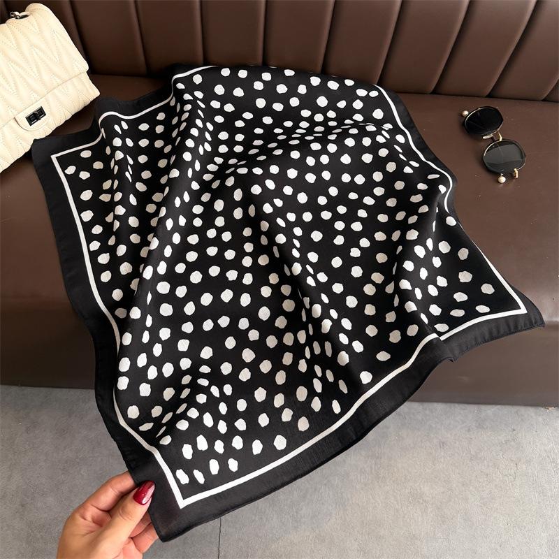 Geometric polka dot imitation velvet herringbone pattern cotton and linen small square scarf silk scarf headscarf shawl sun protection scarf women's s