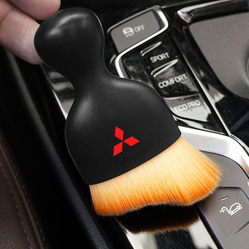 Car Interior Cleaning Soft Brush Tool Dust Remover For Mitsubishi Lancer Mirage ASX Pajero Ralliart Outlander Jinxuan Lancer Ex