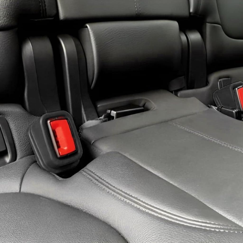 REYLNXR Seat Belt Buckle Holder Seat Belt Buckle Holder Seat Belt Holder One Hand