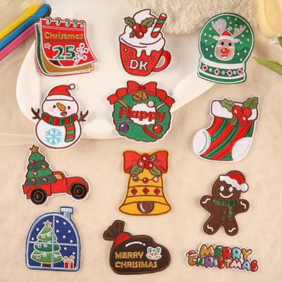 DIY Boże Narodzenie Cartoon Haft Naklejki Naklejki Bałwanek Prezenty Świąteczne Ubranka dla dzieci Lalki Naklejki
