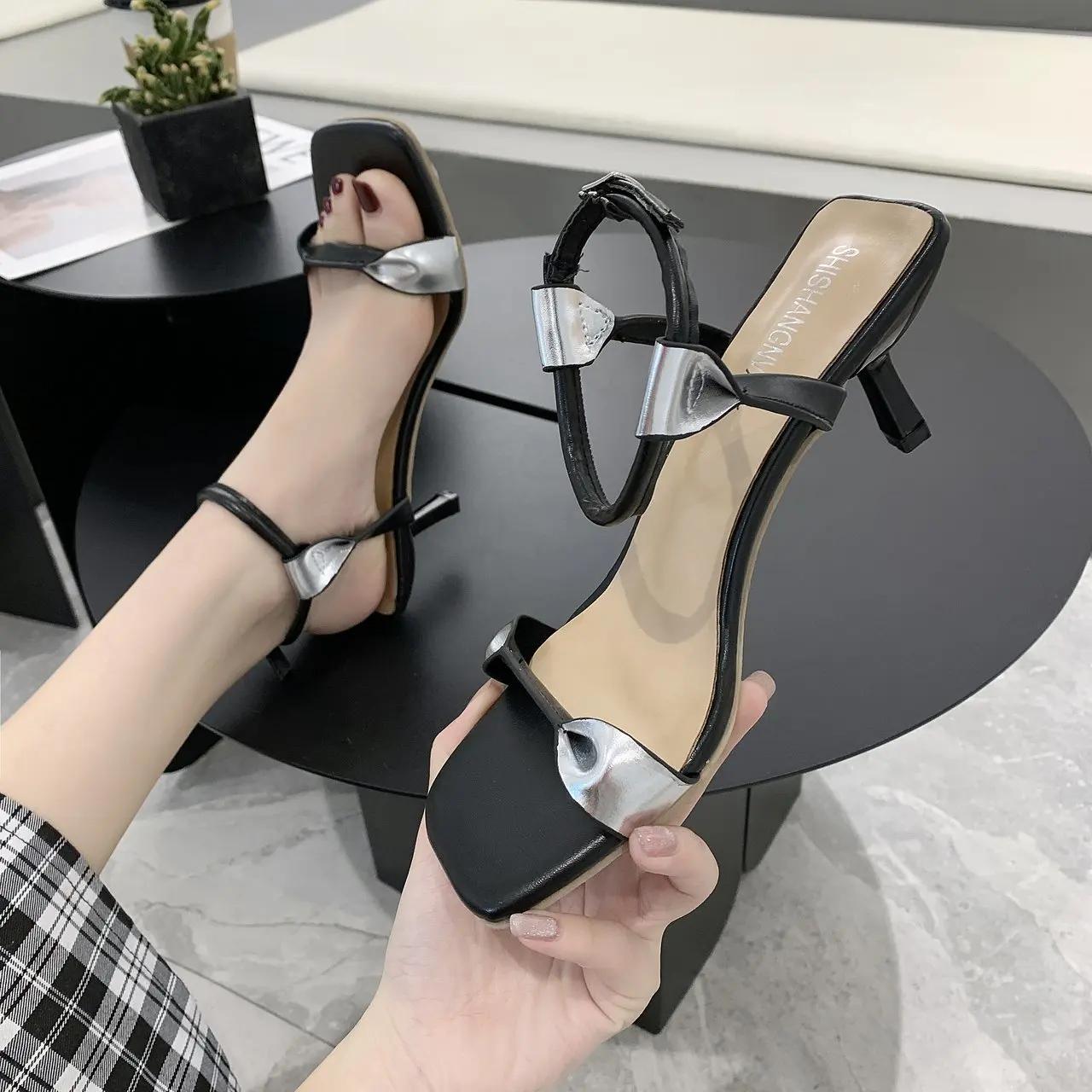 

Женские босоножки с открытым носком для изменения формы стопы и подчеркивания модных тенденций на лето, для банкета на пляже, вечеринки на свежем воздухе 39