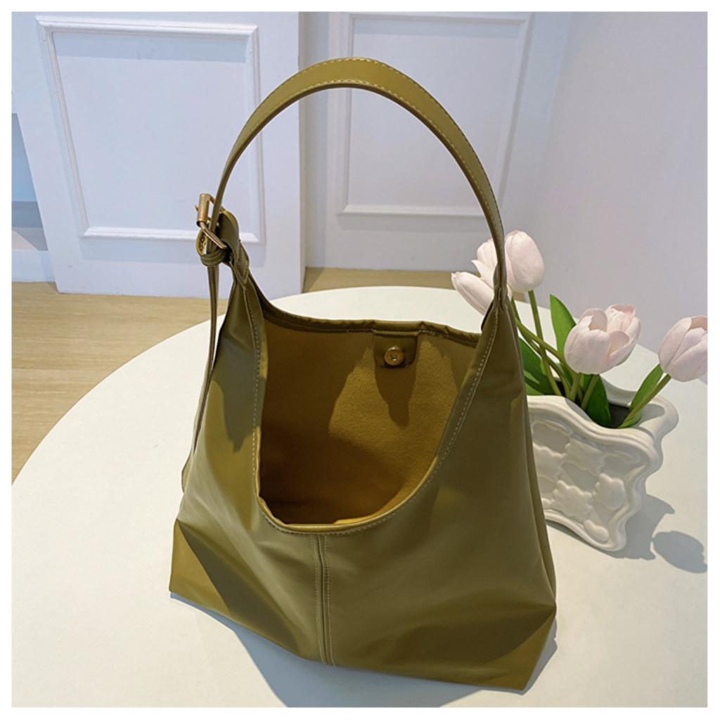 Vintage Women's Handbag with Shoulder Strap Design, Suitable for Dates, Parties, Shopping, and Travel