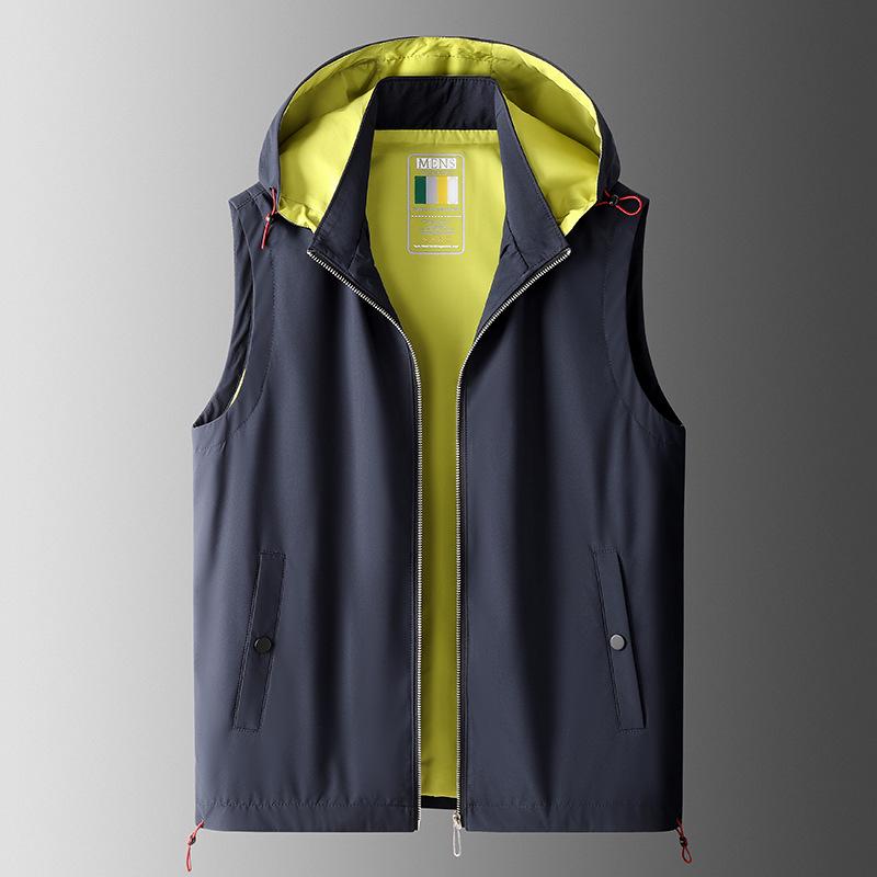 Men's High-End Detachable Hooded Vest: Stylish, Casual, Sleeveless Outdoor Sportswear for Spring and Autumn