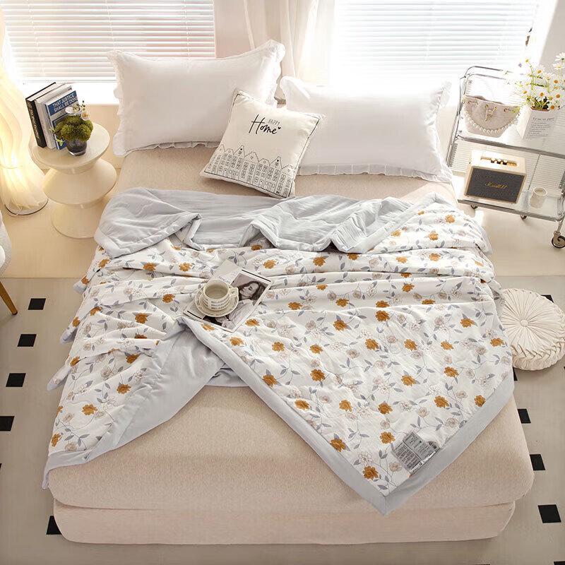 

Junxiang Zhenxin Orchid Pattern Cotton Summer Quilt