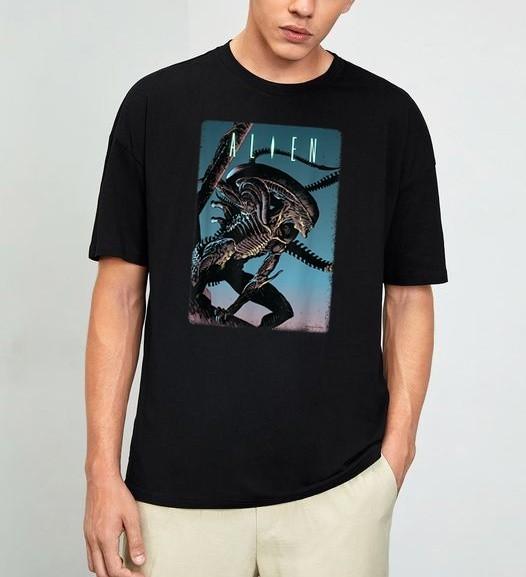 Alien Xenomorph Illustrated Poster T-Shirt S-4XL S