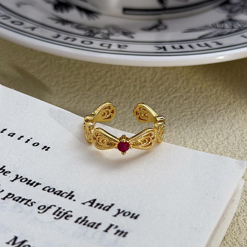 

Retro Court Style Light Luxury Niche High-End Sense Red Zircon Geometric Opening Ring Exquisite Stacking Personalized Ring Adjustable opening