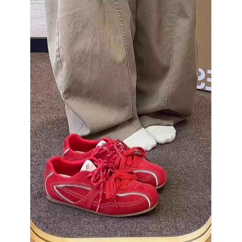 

Niche retro soft sole women s spring and autumn new flat baseplate shoes casual versatile sports 40