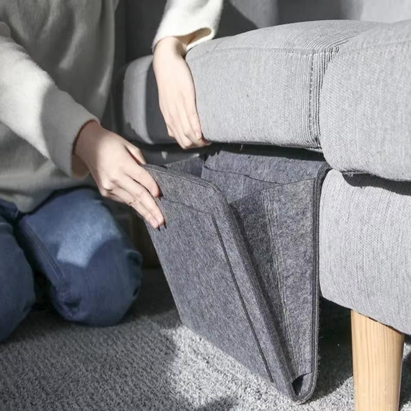 Borsa Appesa da Parete in Feltro per Dormitorio Letto Divano Tappeto Camera da Letto Negozio Contenuto Per CD Riviste Blocco Appunti Cancelleria Telefoni Cellulari Oggetti Vari